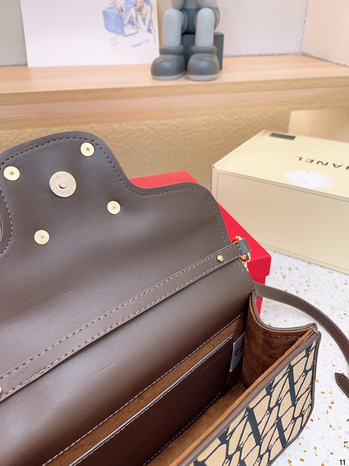 $28.99-Valentino-X5547 gallery