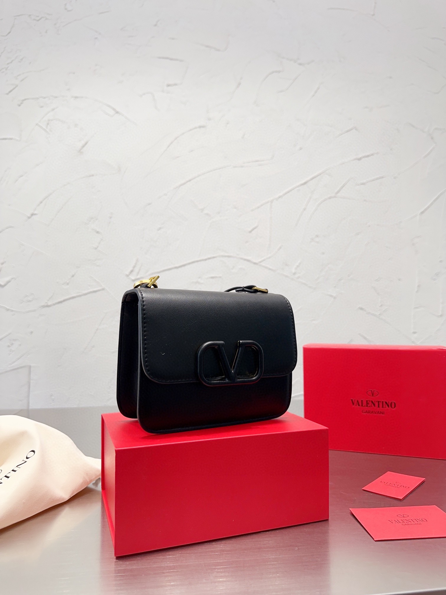$28.99-Valentino-X5585 gallery
