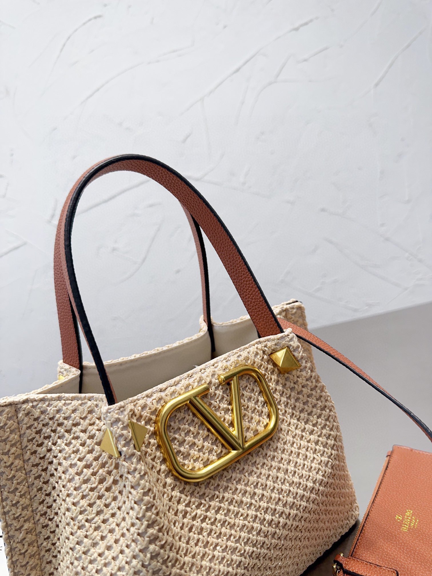 $28.99-Valentino-X5593 gallery