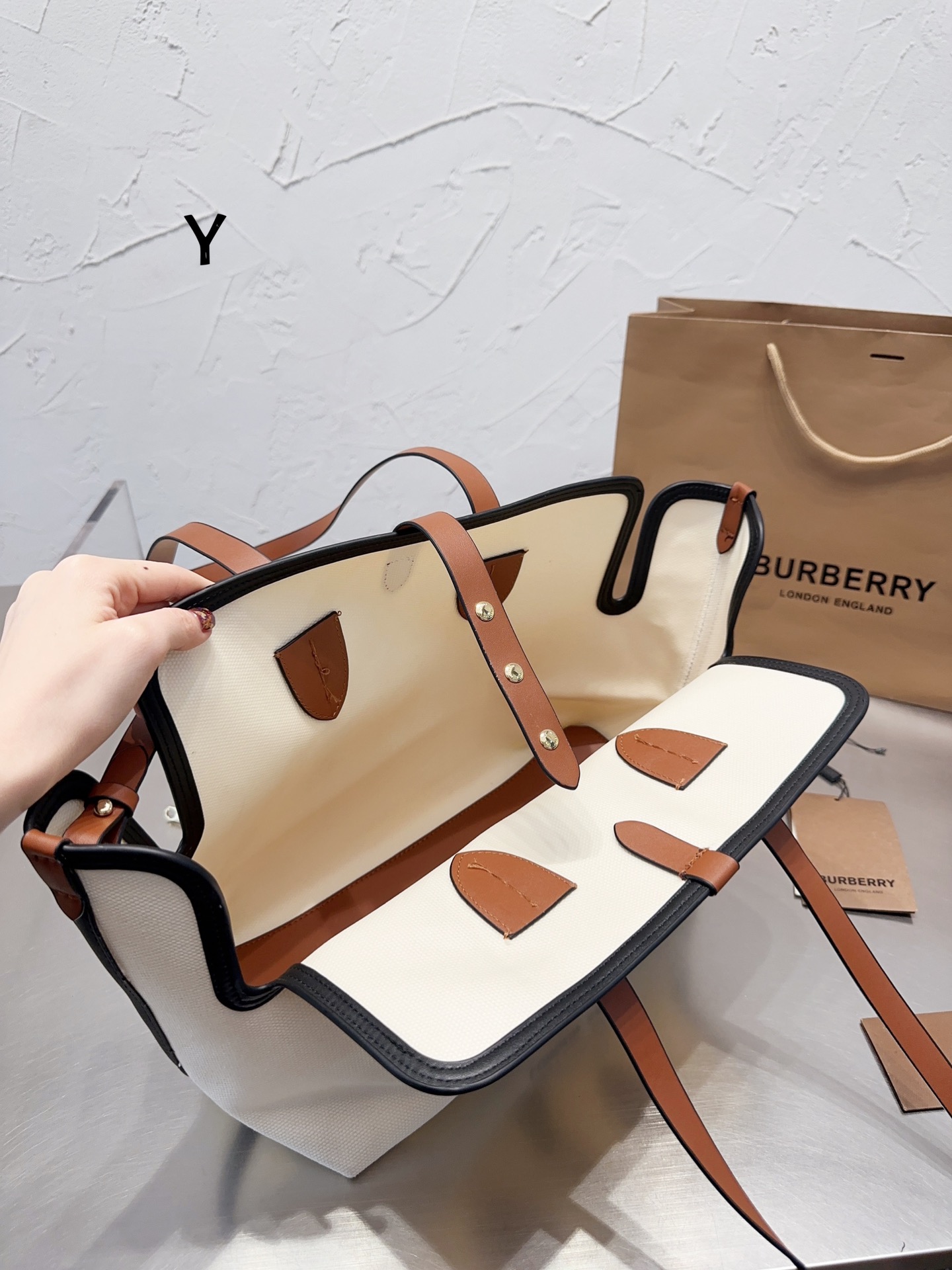 $28.99-burberry-X5578 gallery