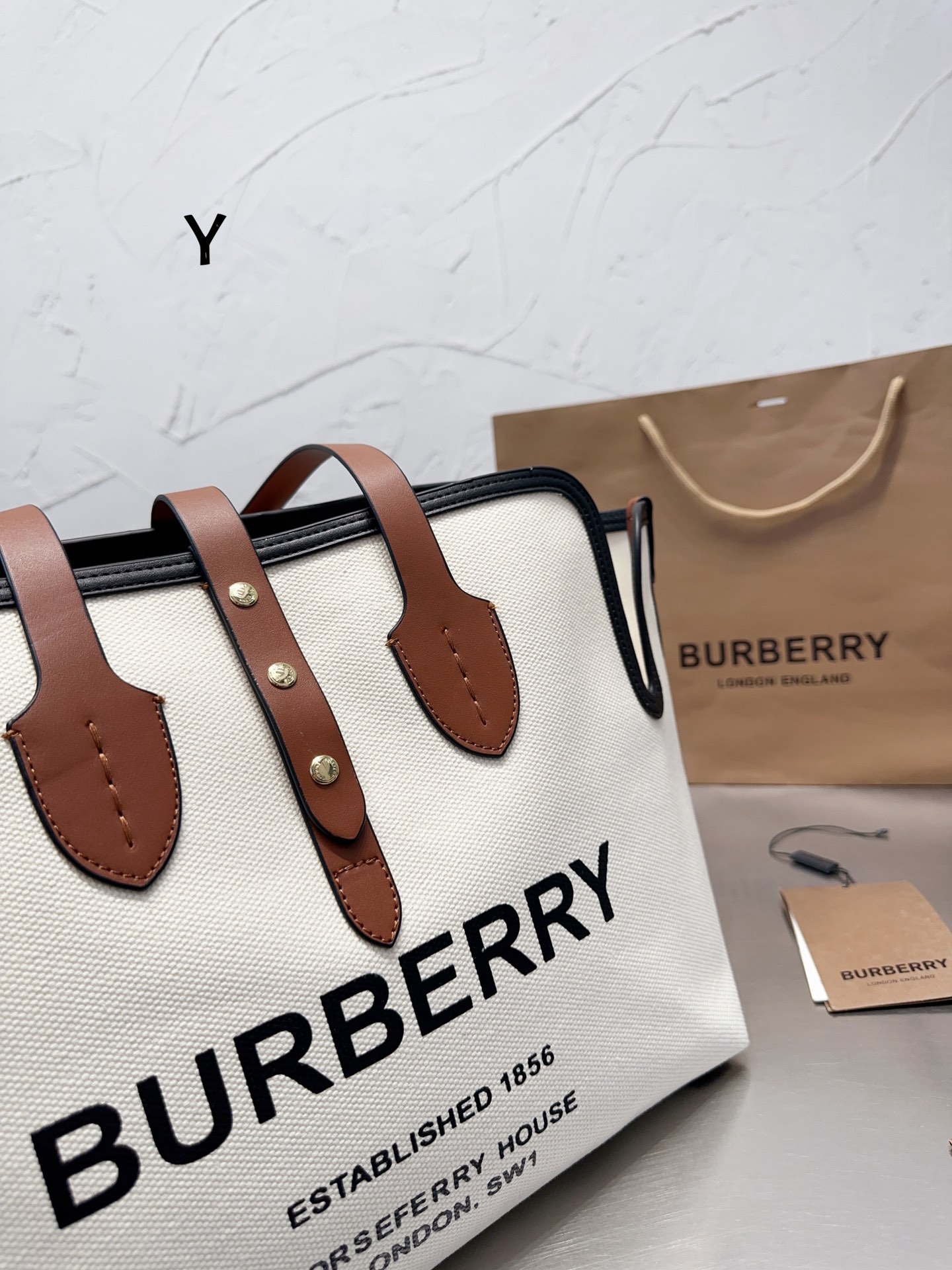 $28.99-burberry-X5578 gallery
