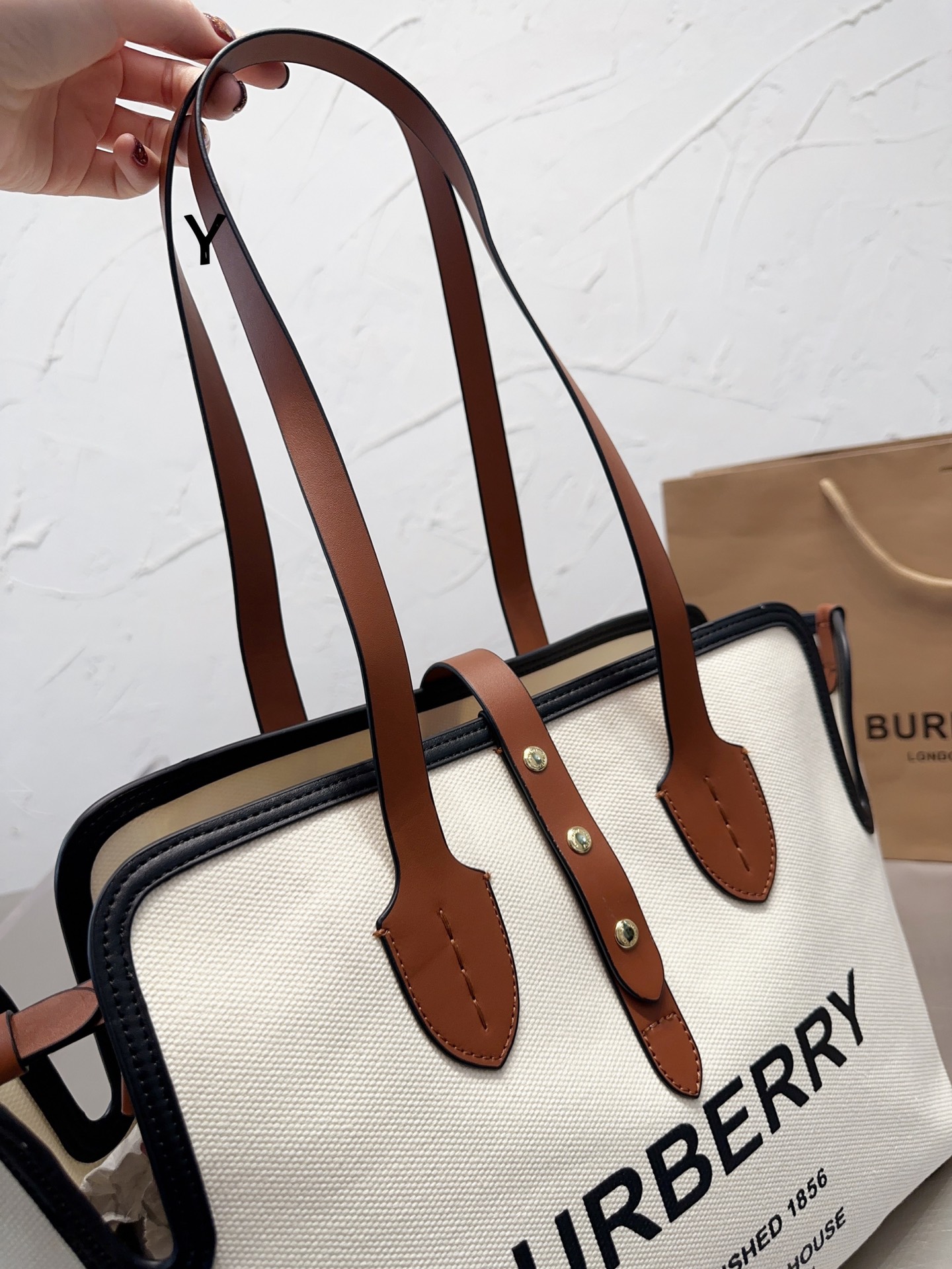 $28.99-burberry-X5578 gallery