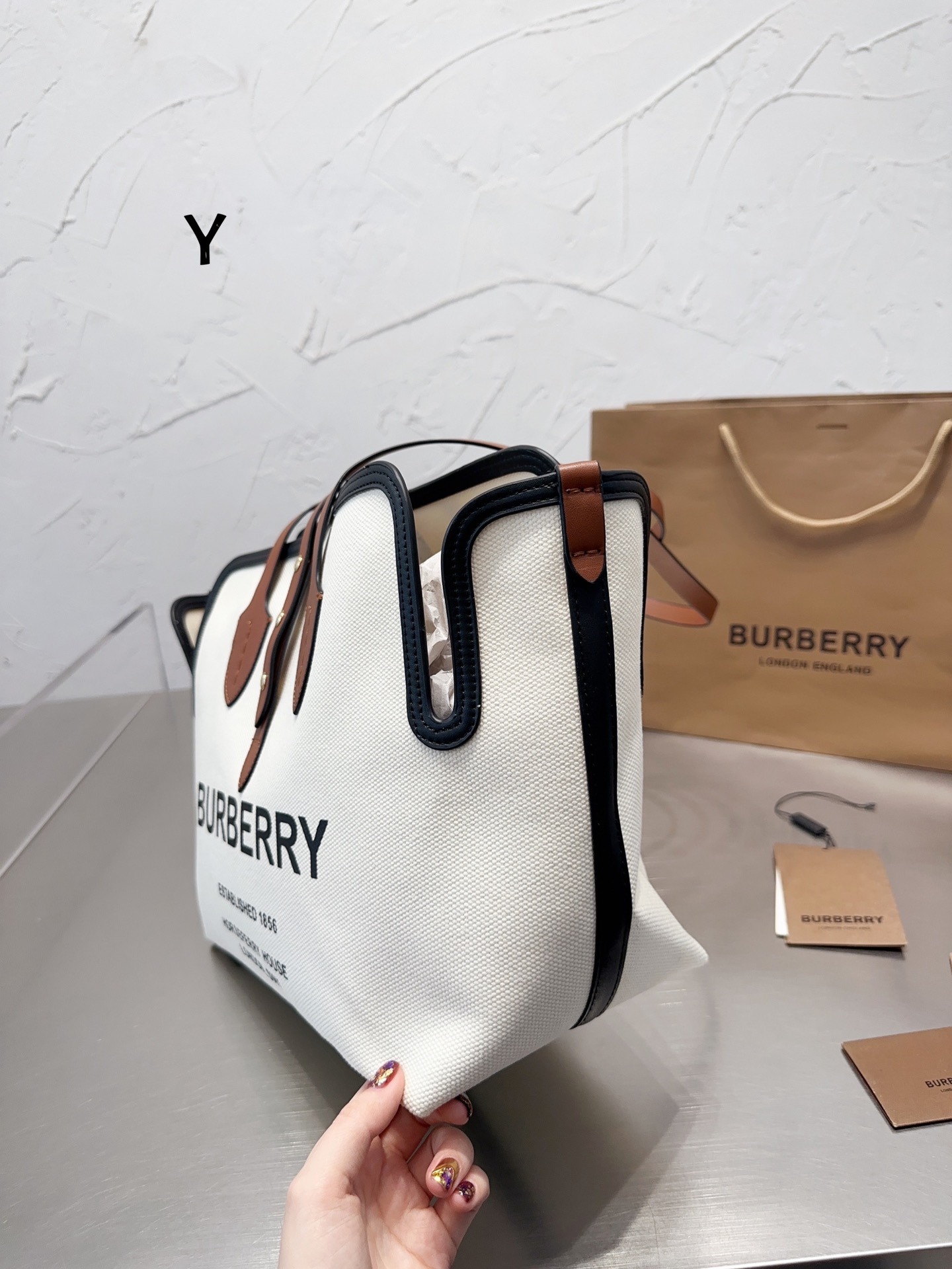 $28.99-burberry-X5578 gallery