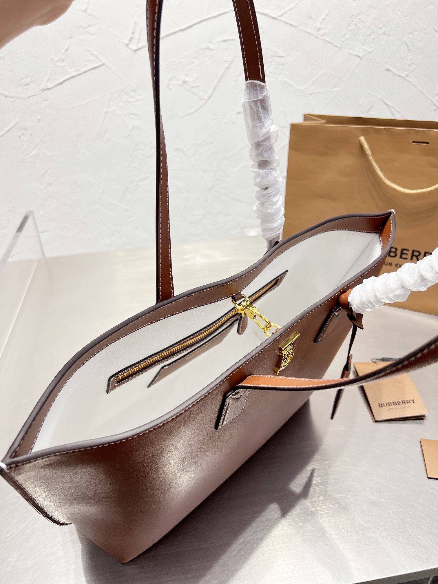 $28.99-burberry-X5620 gallery