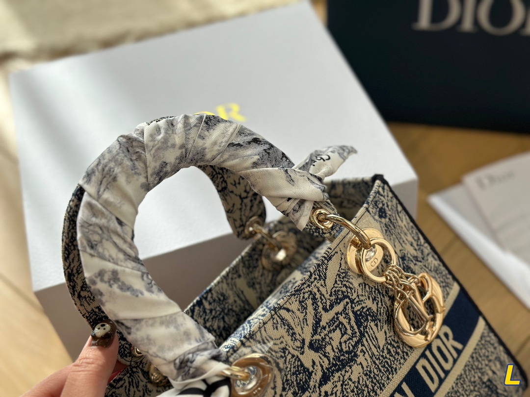 $28.99-dior-X5697 gallery