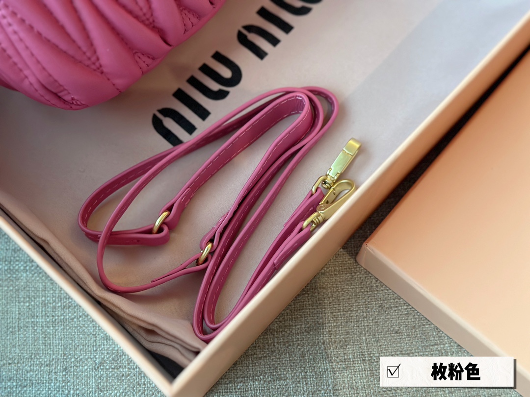 $28.99-miumiu-X5504 gallery