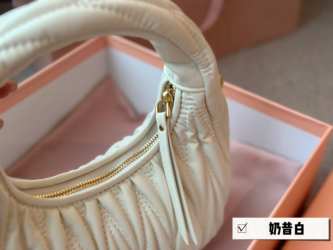 $28.99-miumiu-X5504 gallery