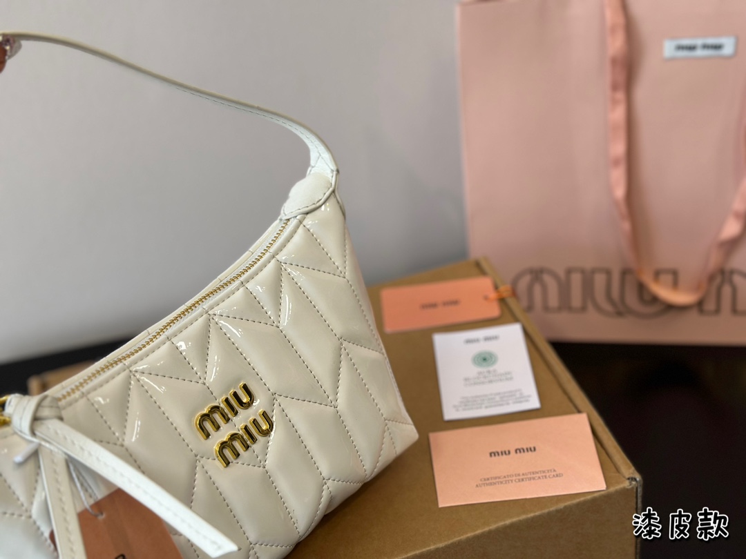 $28.99-miumiu-X5592 gallery