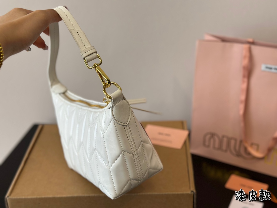 $28.99-miumiu-X5592 gallery