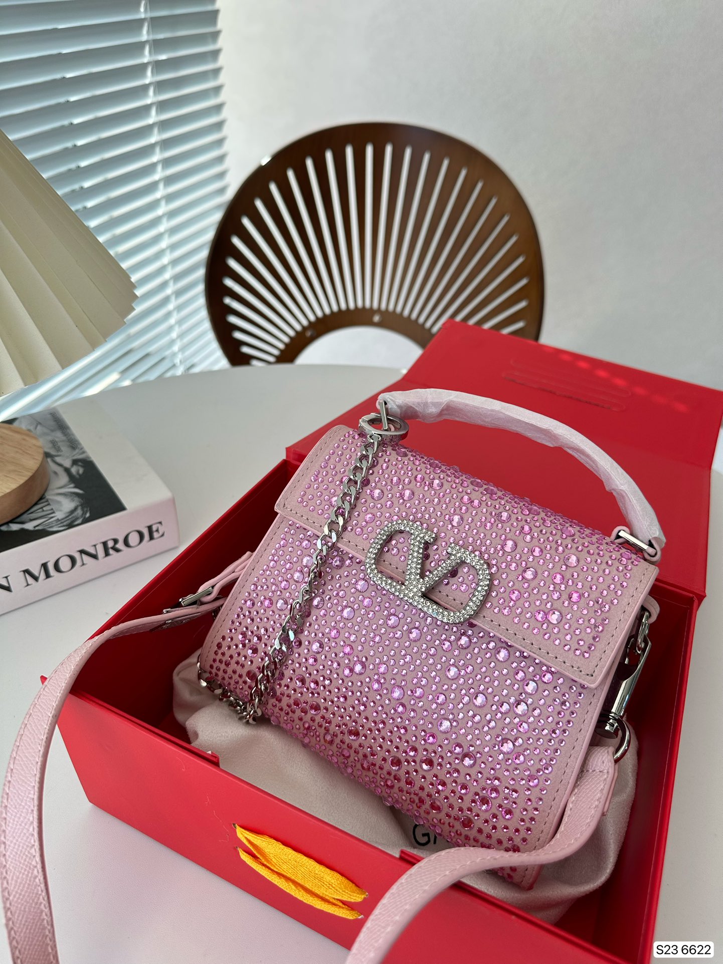 $28.99-valentino-X5509 gallery