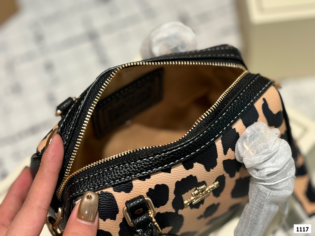 $28.99COACH-X5711 gallery