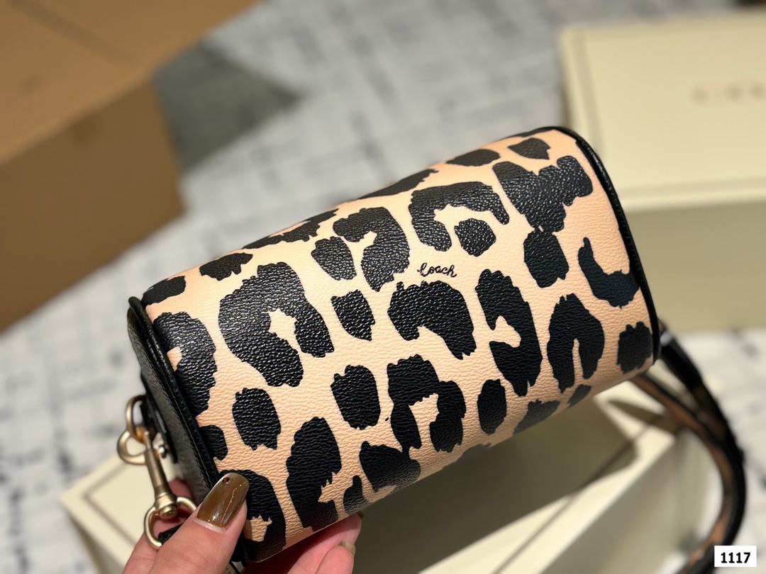 $28.99COACH-X5711 gallery