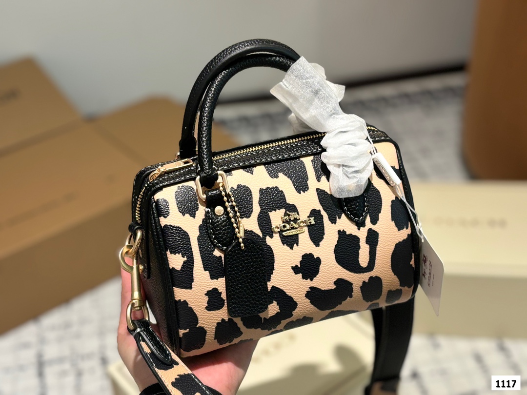 $28.99COACH-X5711 gallery