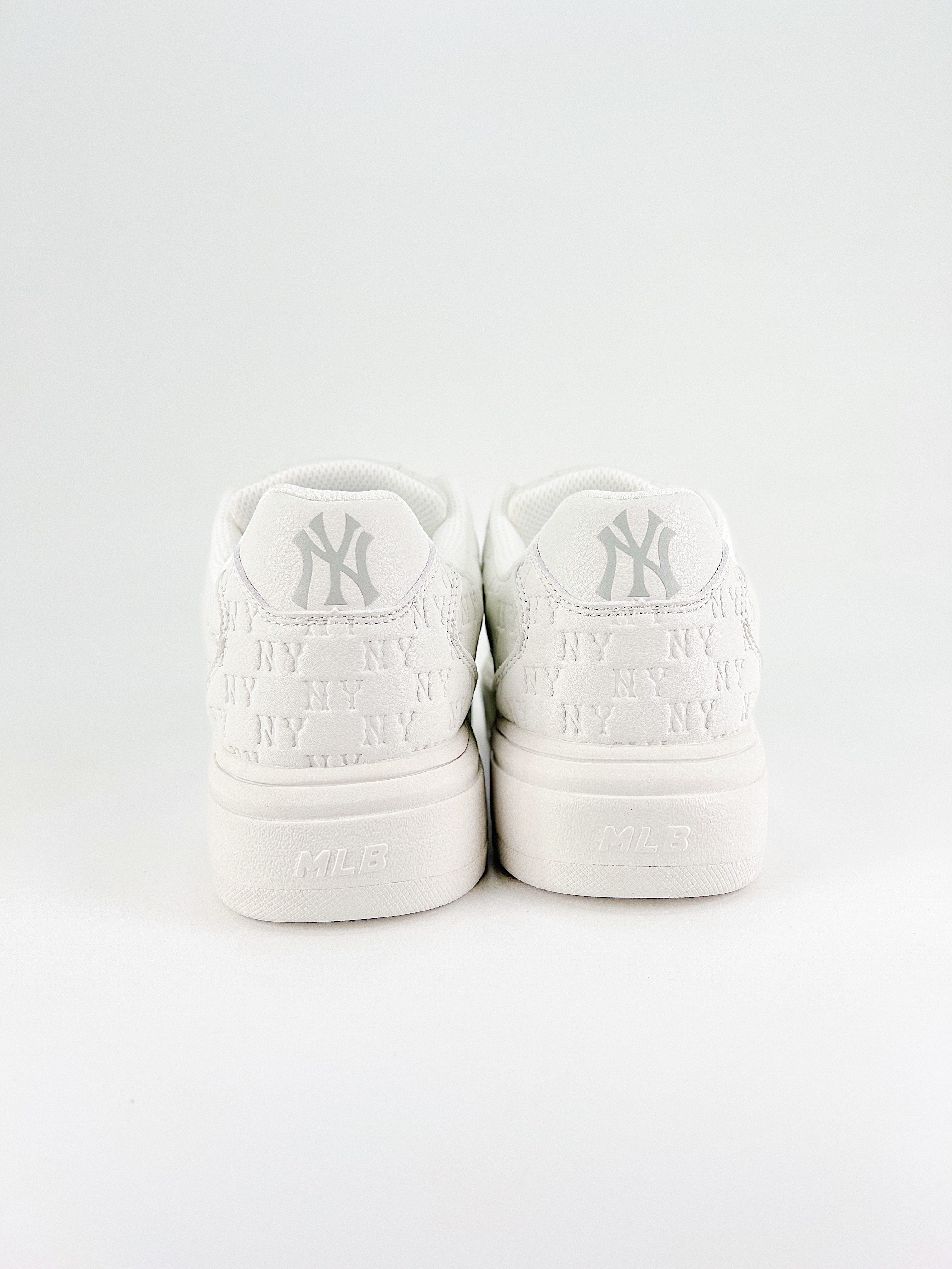 $28.99MLB CHUNKY CLASSIC EMBO MONOGRAM X5294 gallery