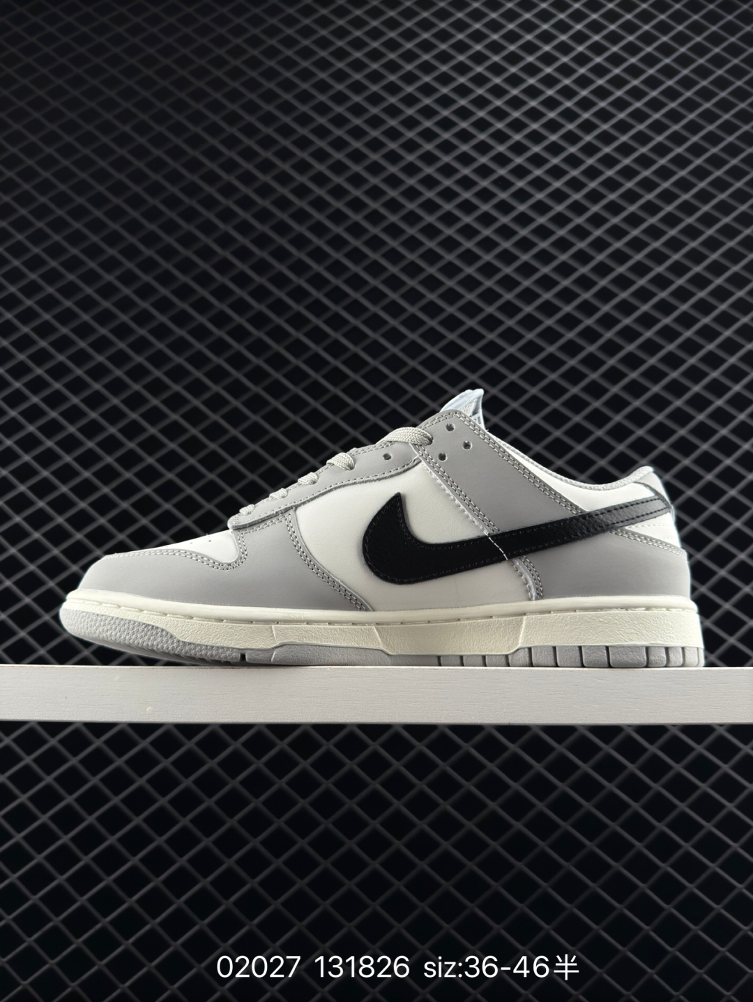 $29.99Nike SB Dunk Low Retro X4392 gallery