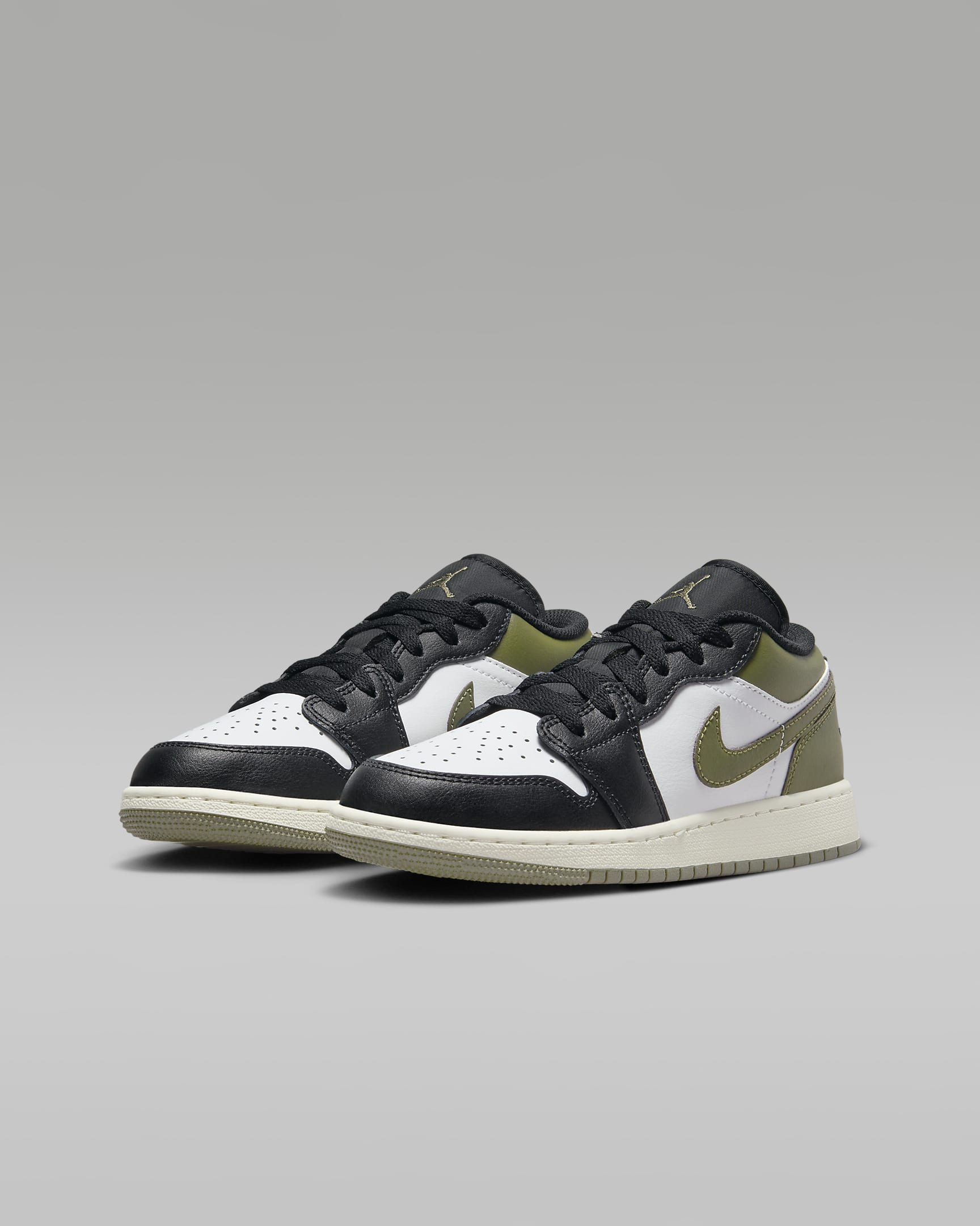 $30.99 Air Jordan 1 Low grend X4160 gallery