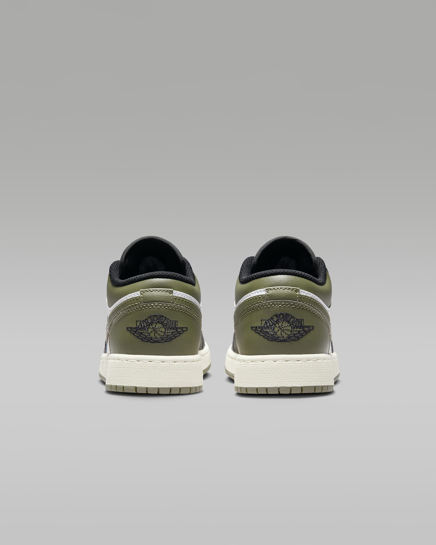 $30.99 Air Jordan 1 Low grend X4160 gallery