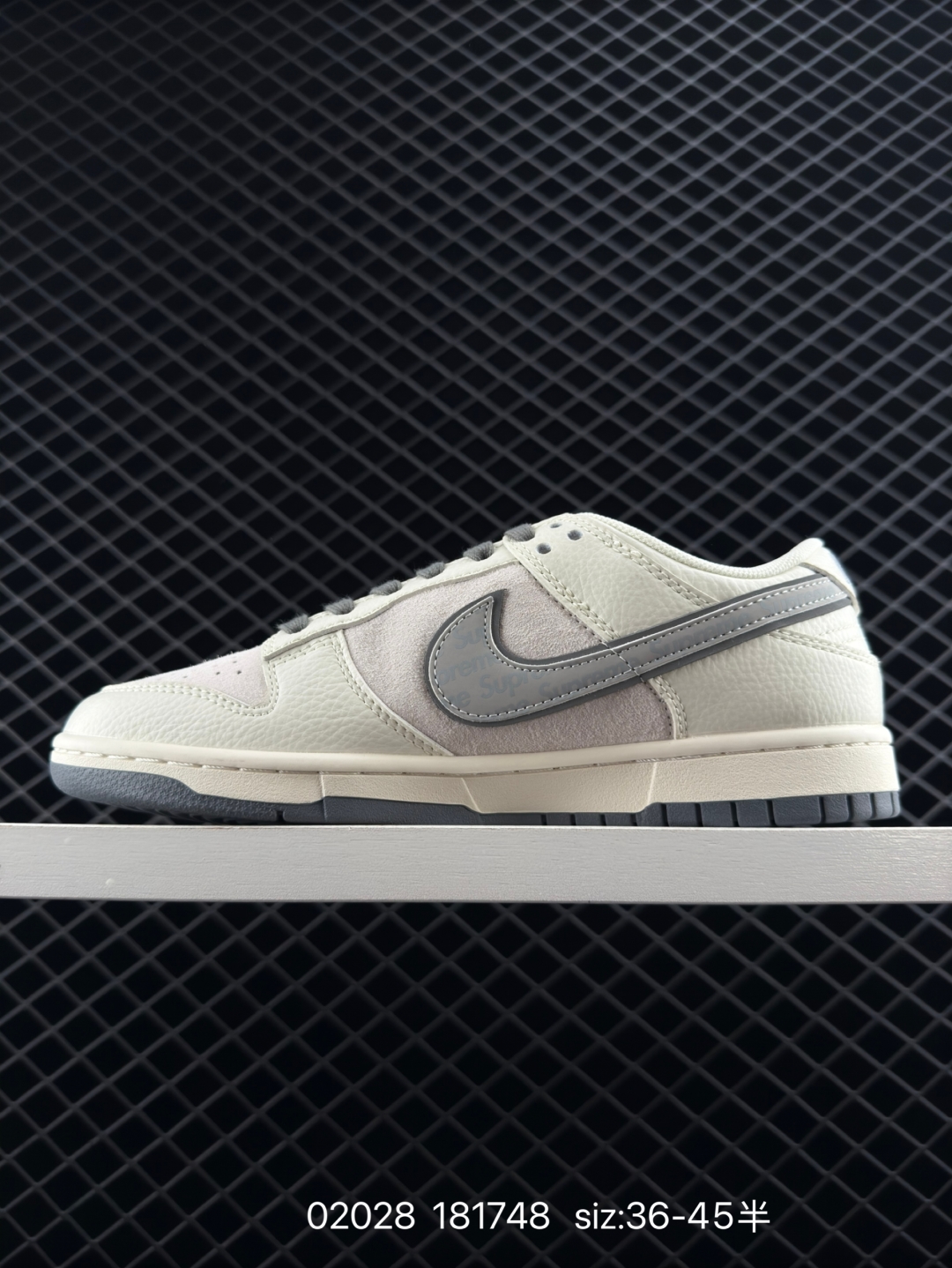 $31.99 NIKE DUNK SB LOW LV X4389 gallery