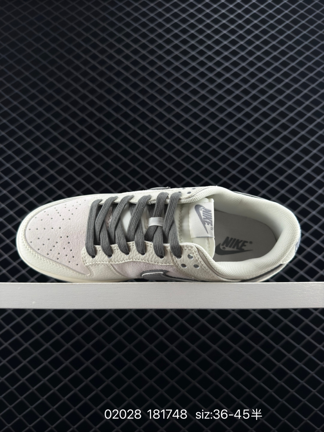 $31.99 NIKE DUNK SB LOW LV X4389 gallery