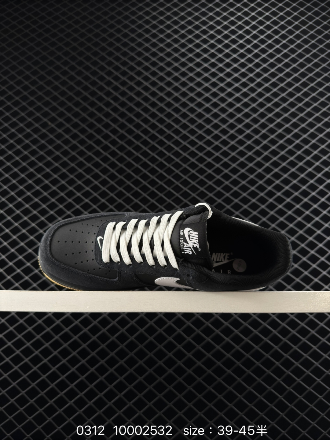 $31.99 Nike Air Force 1 Low SK8 “Black Gum”X4352 gallery