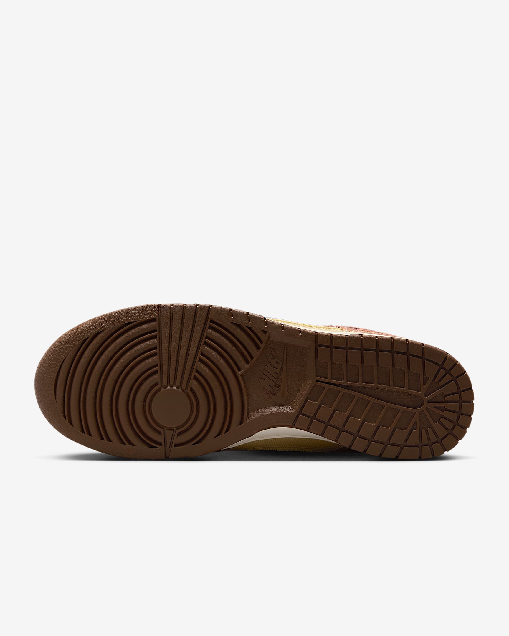 $31.99 Nike Dunk Low Retro SE X4132 gallery