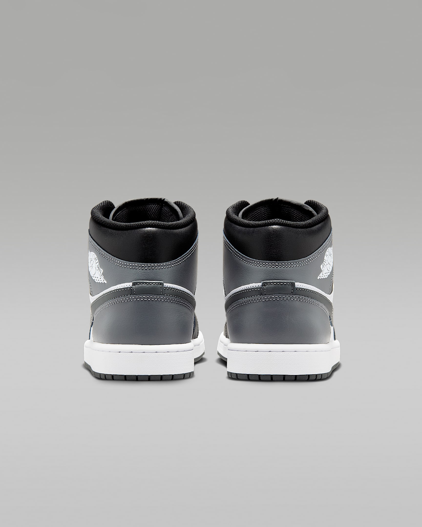 $31.99Air Jordan 1 Mid grey X4170 gallery