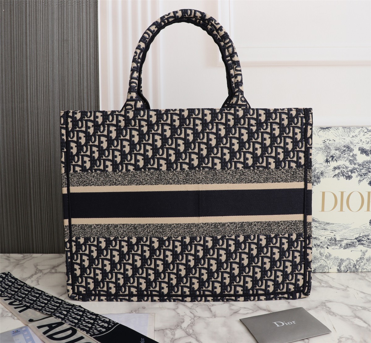 $32.99 DIOR  7654 X2295 gallery