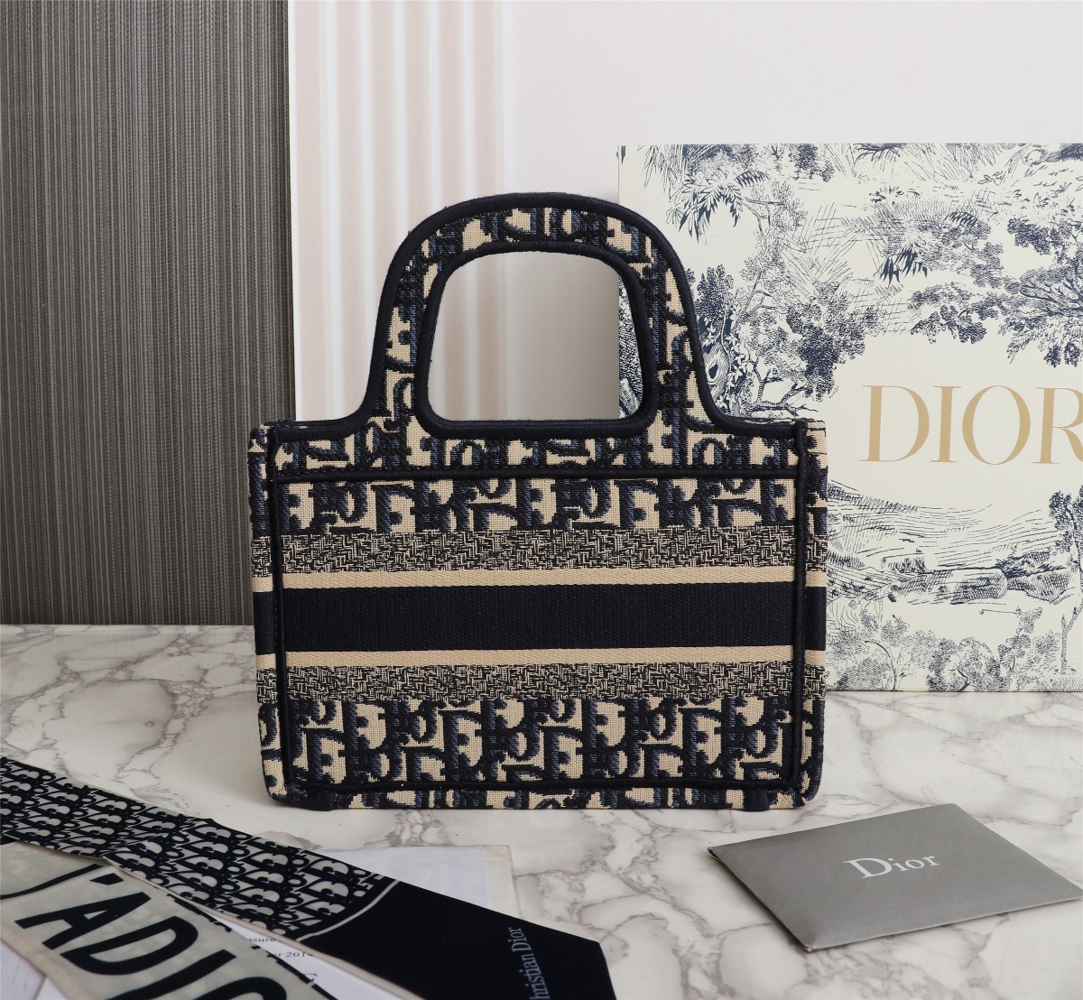 $32.99 DIOR  7654 X2295 gallery