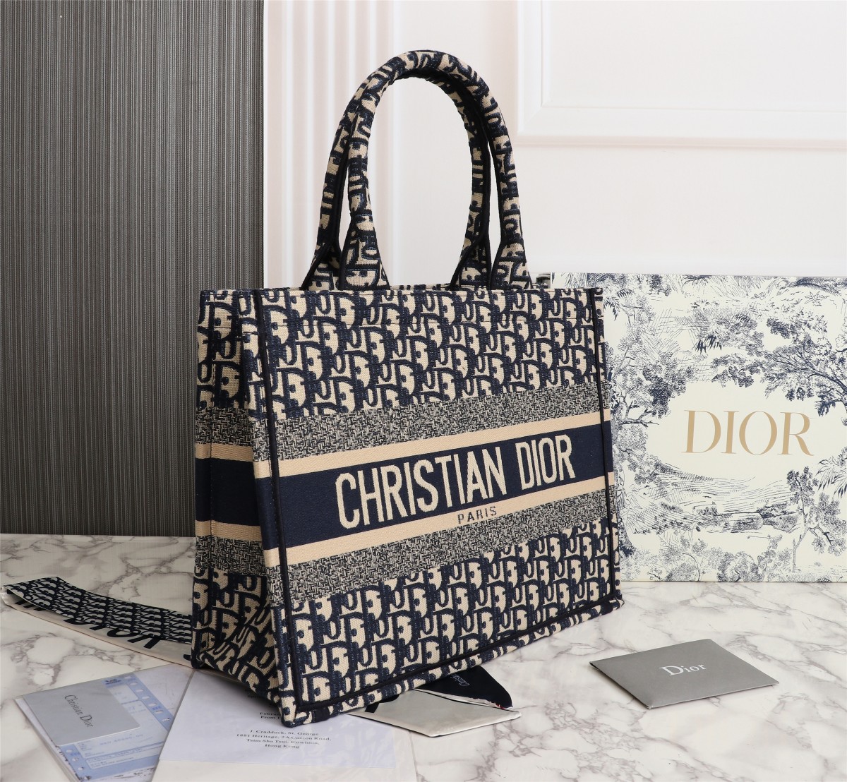 $32.99 DIOR  7654 X2295 gallery