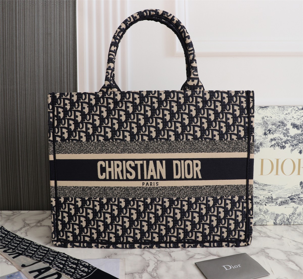 $32.99 DIOR  7654 X2295 gallery