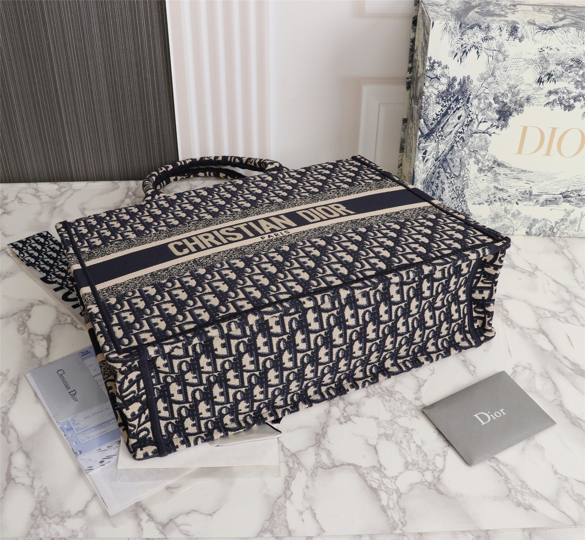 $32.99 DIOR  7654 X2295 gallery