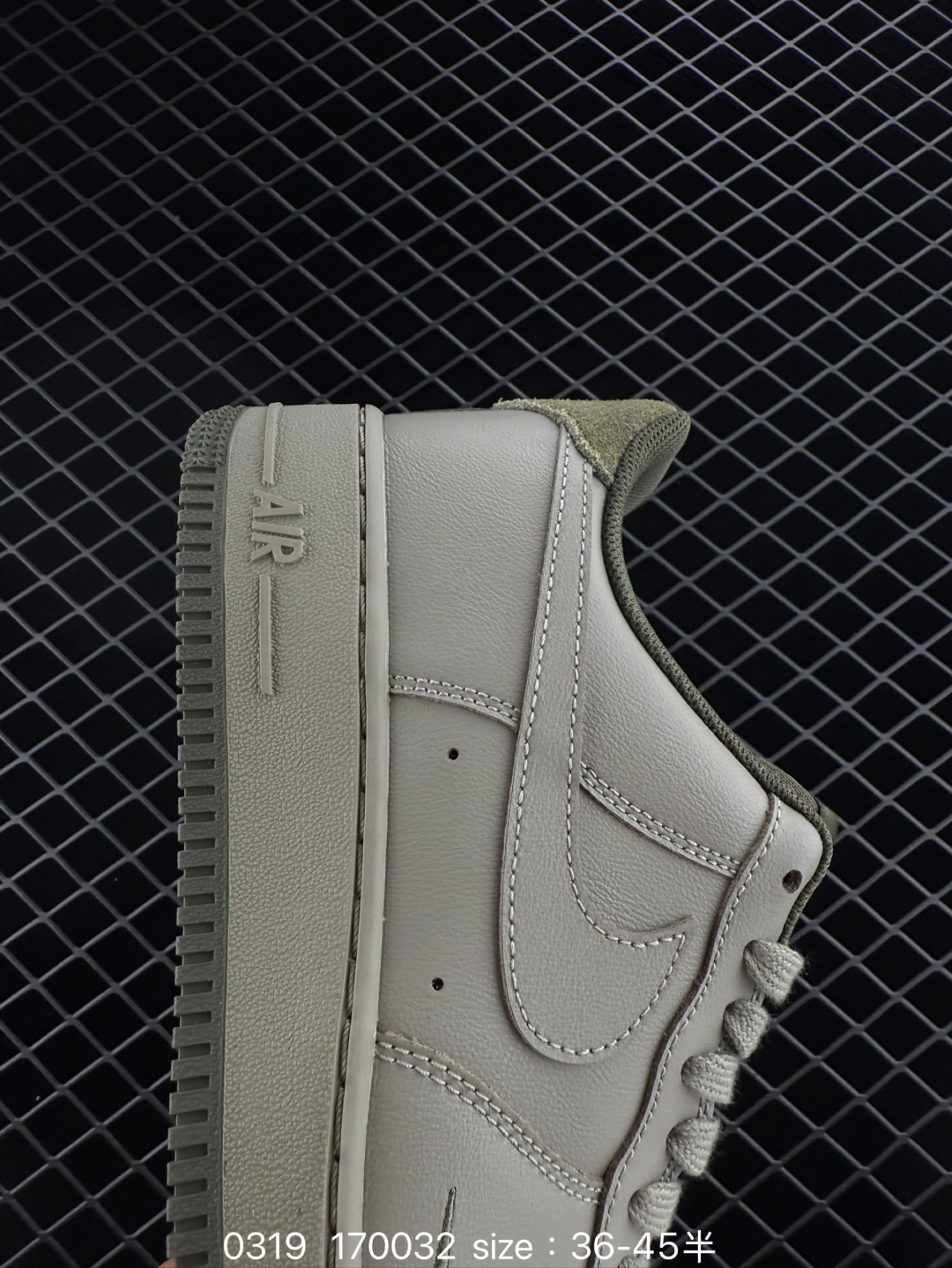 $32.99Nike Air Force 1 '07 X4289 gallery