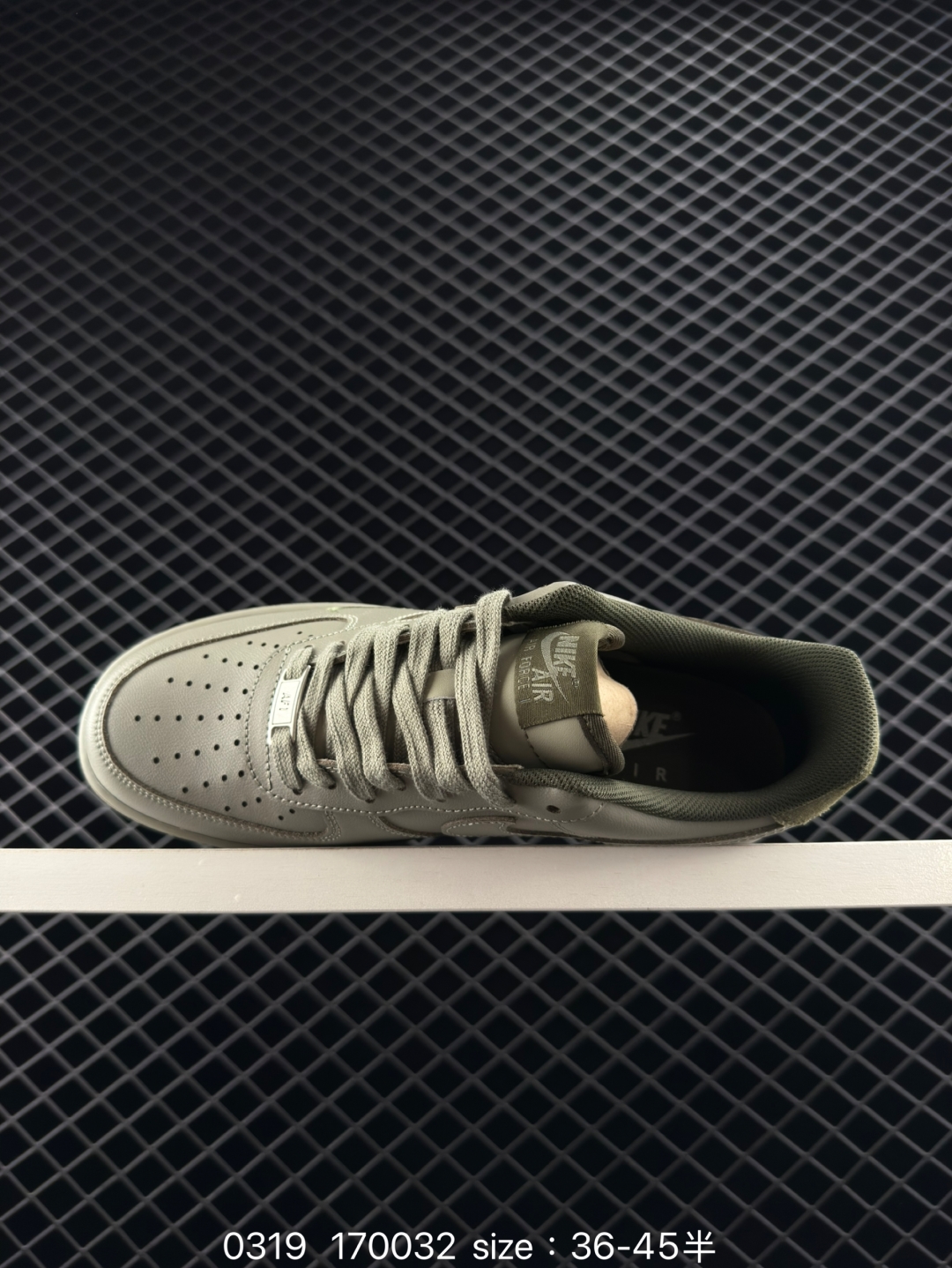 $32.99Nike Air Force 1 '07 X4289 gallery