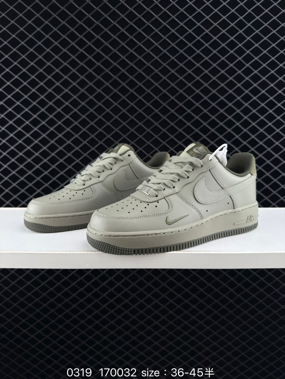 $32.99Nike Air Force 1 '07 X4289 gallery