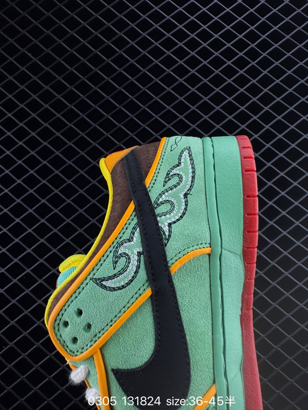 $32.99Nike SB Dunk Low Pro “Takashi” X4371 gallery
