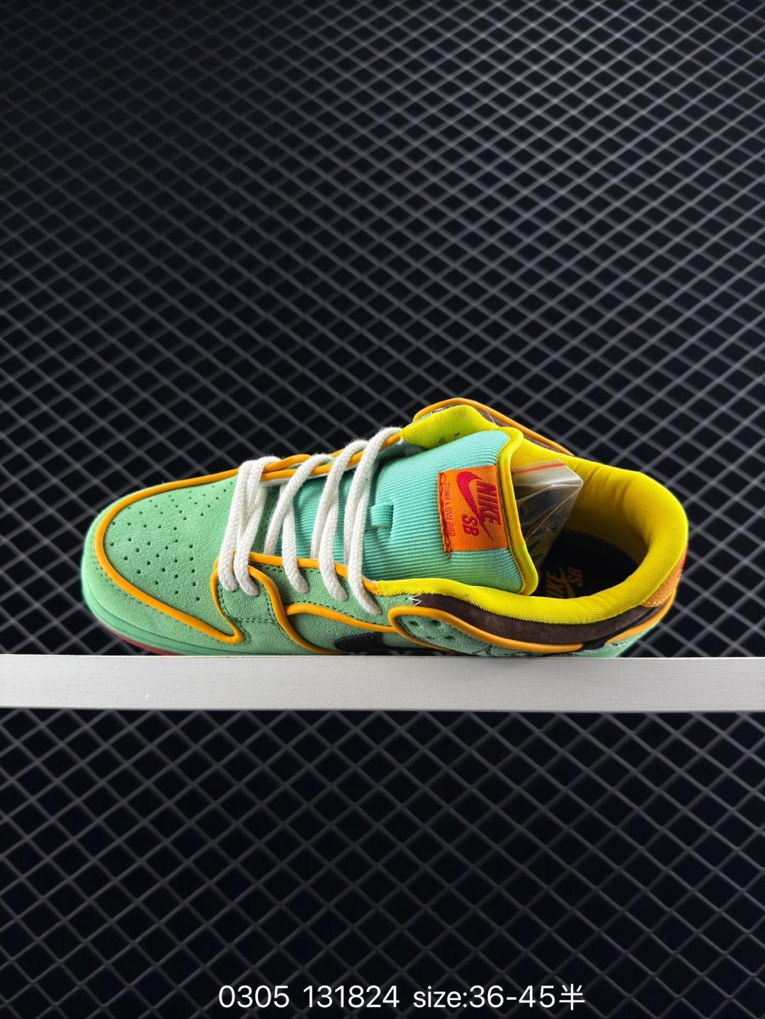 $32.99Nike SB Dunk Low Pro “Takashi” X4371 gallery