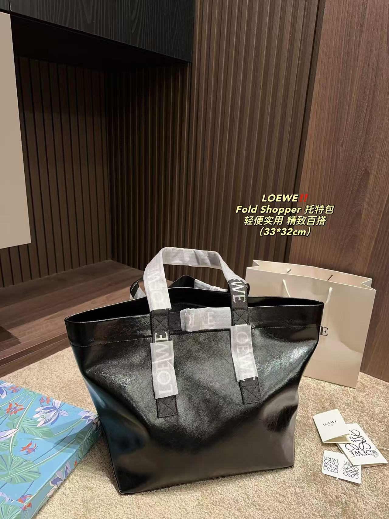 $34.99 LOEWE X5889 gallery