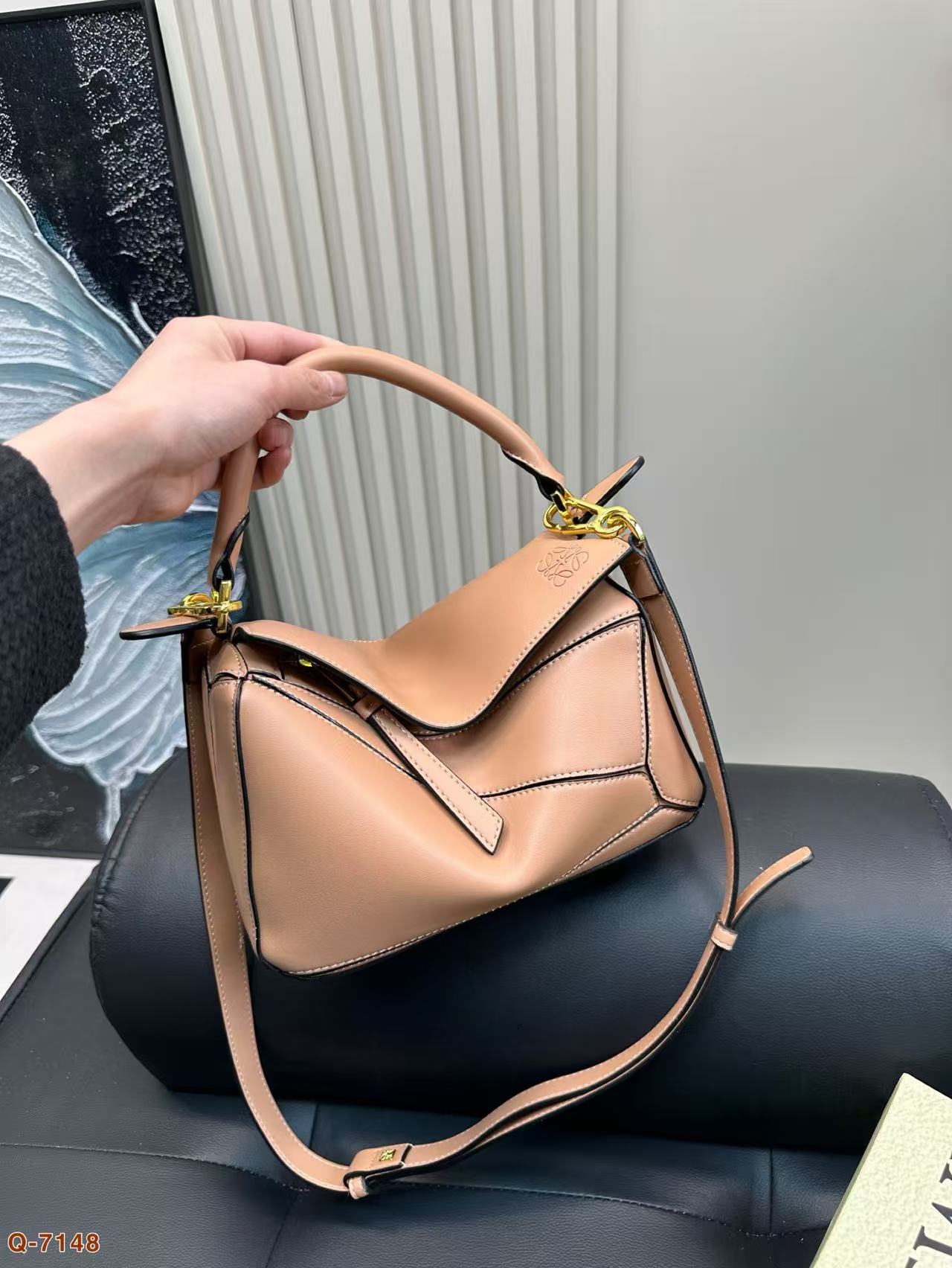$34.99 LOEWE X5890 gallery