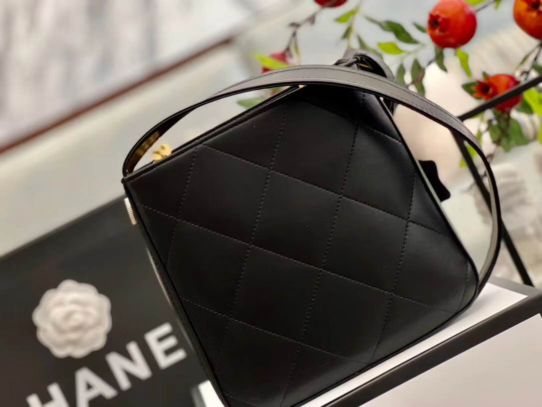 $34.99-CHANEL   X6042 gallery