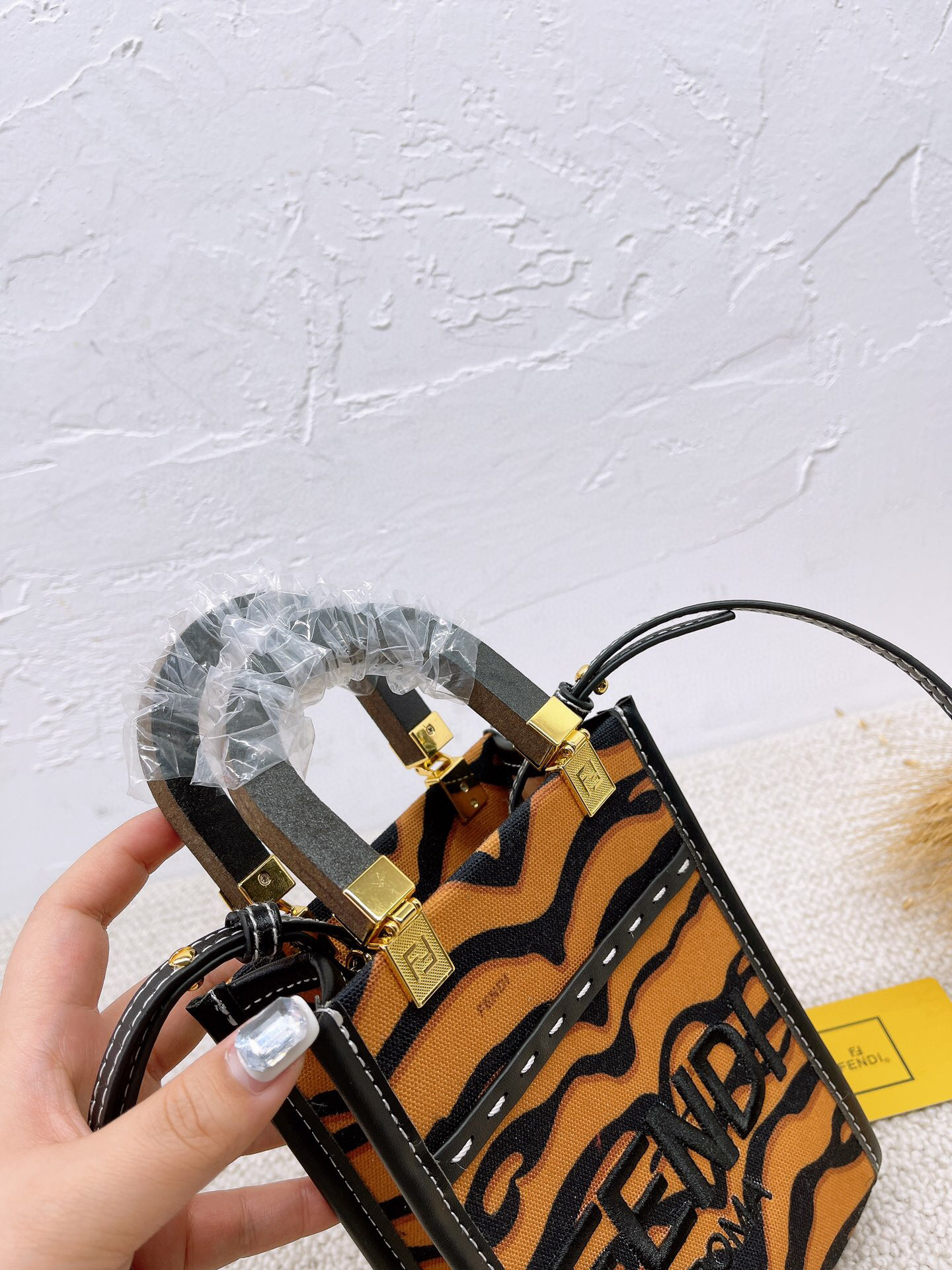 $34.99-FENDI  X6171 gallery