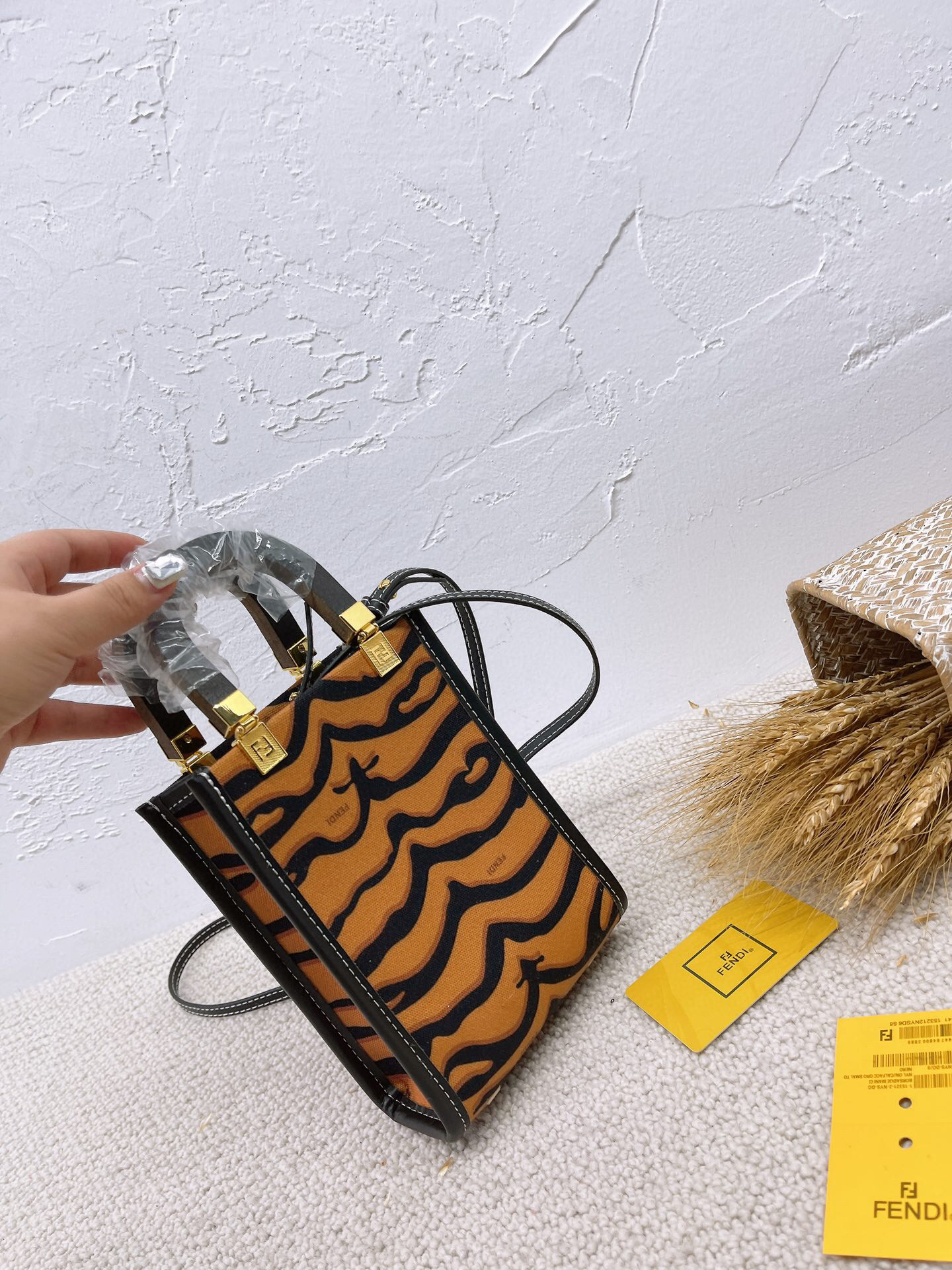 $34.99-FENDI  X6171 gallery