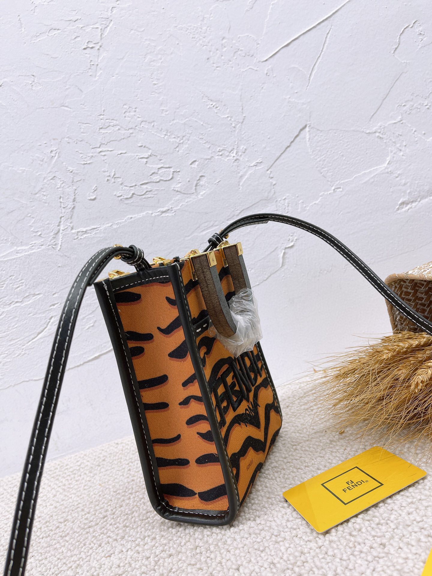$34.99-FENDI  X6171 gallery