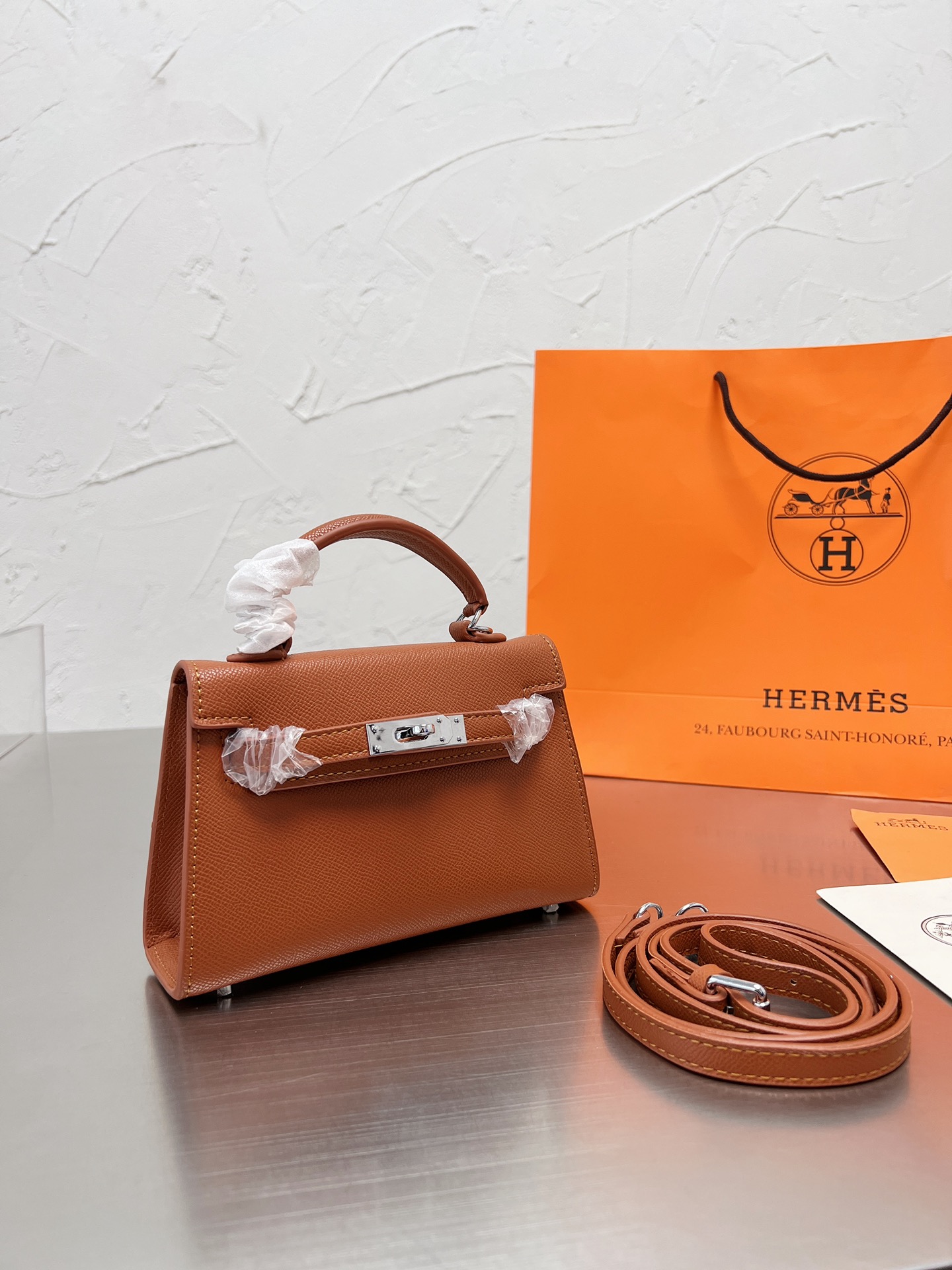 $34.99-HERMES X6049 gallery