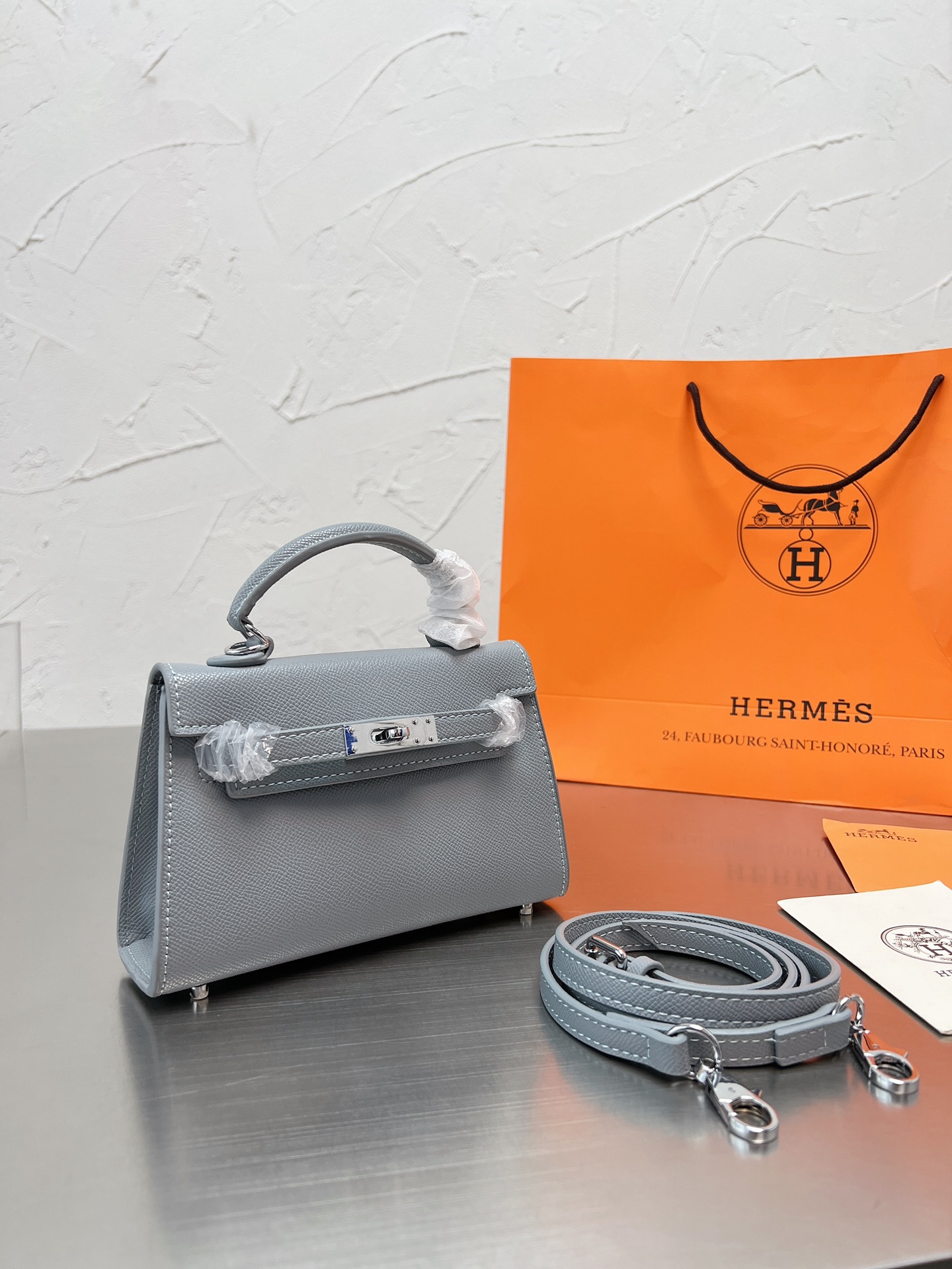 $34.99-HERMES X6049 gallery