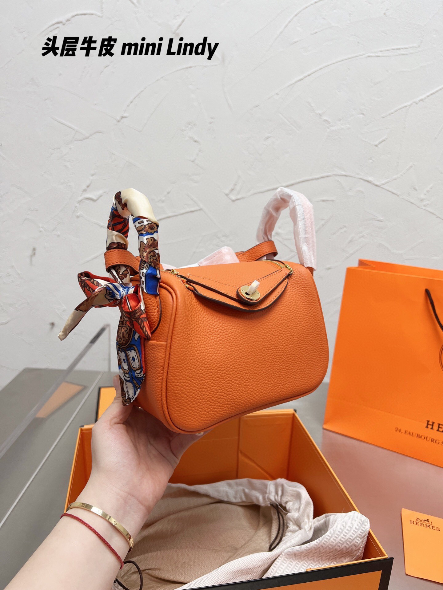 $34.99-HERMES X6052 gallery