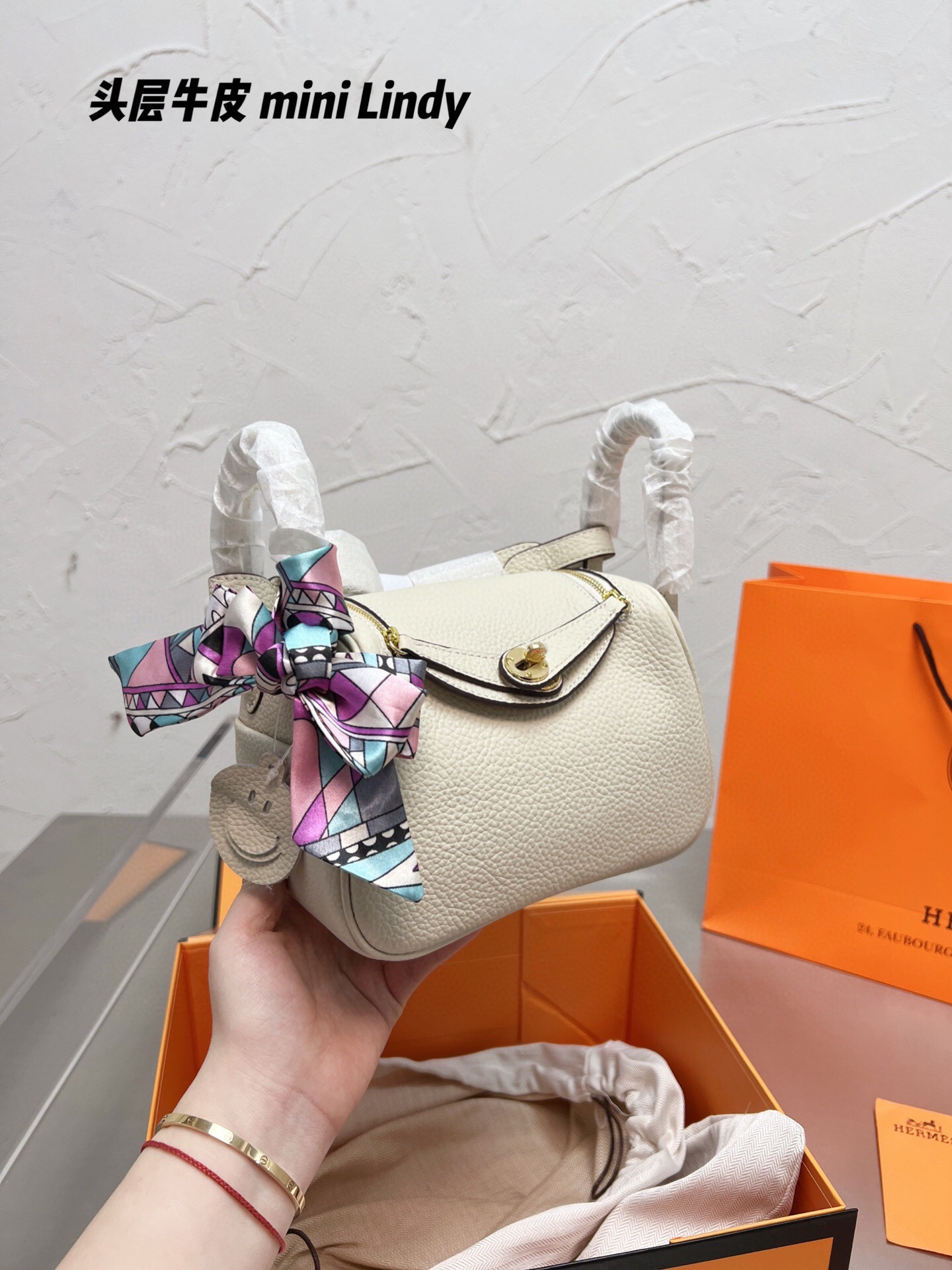 $34.99-HERMES X6052 gallery