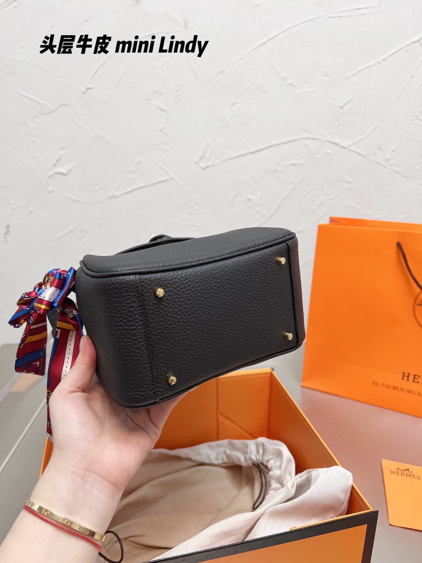 $34.99-HERMES X6052 gallery