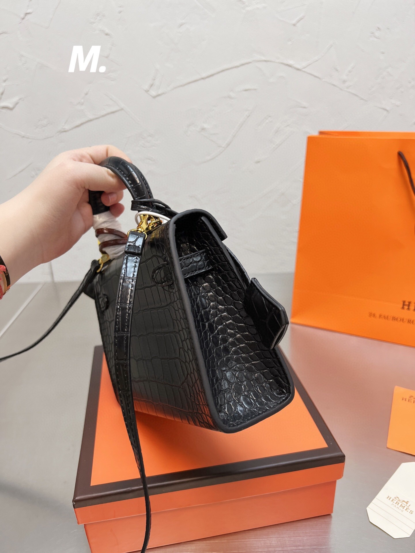 $34.99-HERMES X6054 gallery