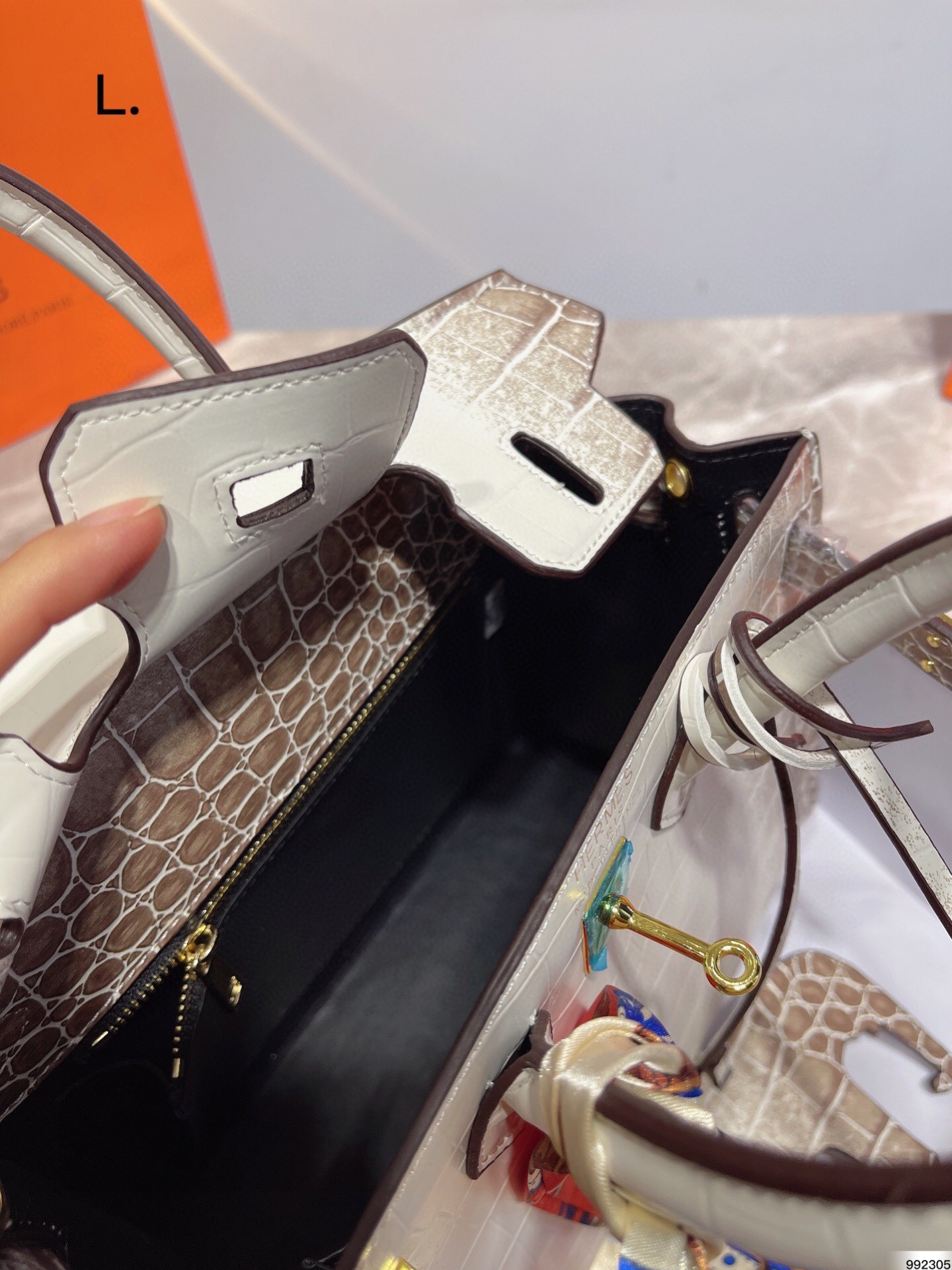 $34.99-HERMES X6071 gallery