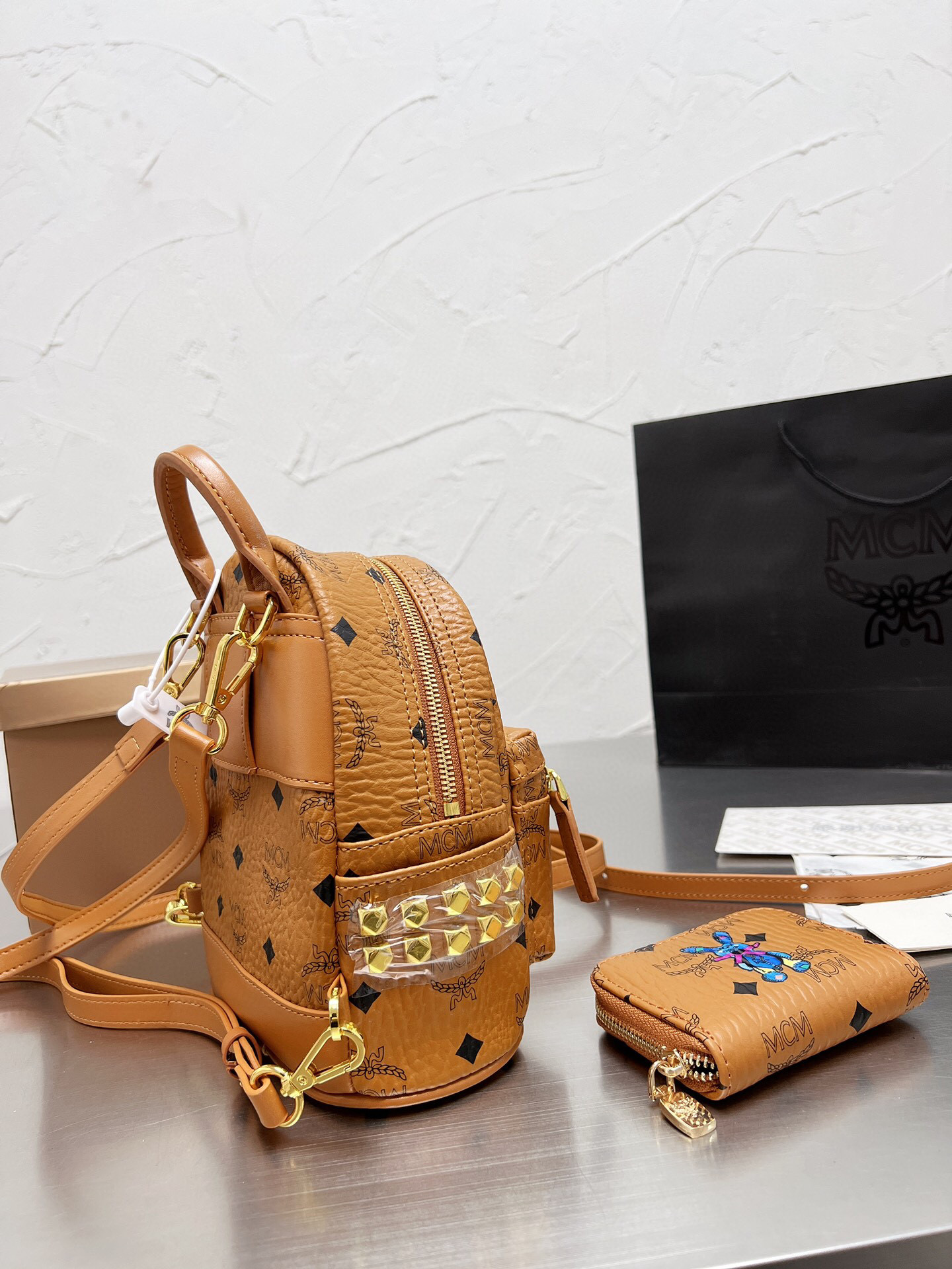 $34.99-MCM  X6124 gallery